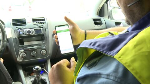 Снимка: От днес всички автошколи трябва задължително да използват GPS