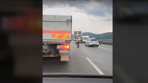 Снимка: Катастрофа блокира АМ 