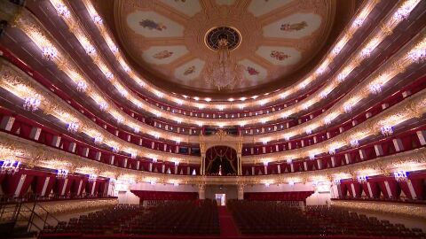 Жена от публиката почина преди началото на премиерата на „Тоска“ в Софийската опера