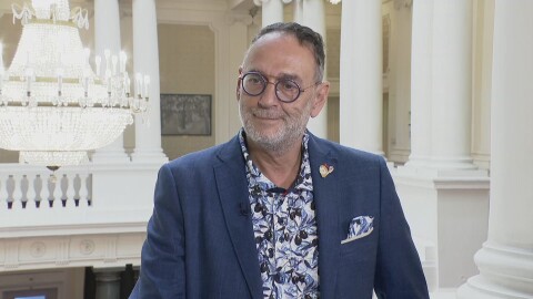 Клетва положиха 239 от 240. Любен Дилов-син е получил инфаркт