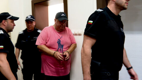 „Домът на ужасите“: Собственикът на нелегалния хоспис в с. Ягода вече е свободен