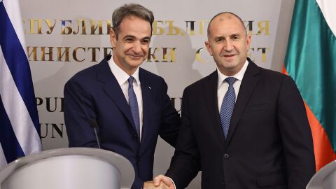 Рекорден стокообмен и нови енергийни проекти: Какво договориха Радев и Мицотакис в София?