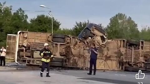 Пътник от тежката катастрофа на "Челопешко шосе" е в тежко състояние, ще остане инвалид