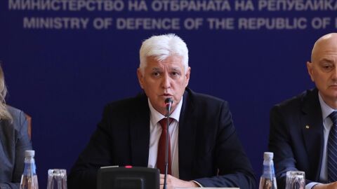 Платени авансово: ДАНС проверява договори за над 50 млн. евро в Министерството на отбраната
