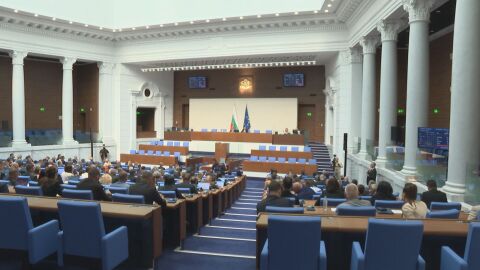 „Украйна може да купи“: Политически реакции след думите на военния министър