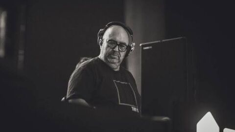 Поклонението пред DJ Steven е в събота, 13 юни, в столичен храм