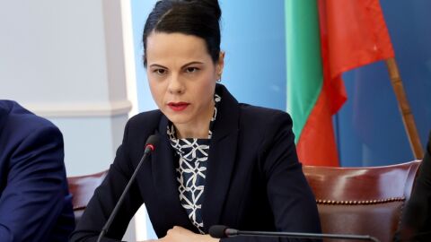 Здравният министър разпореди незабавни проверки заради смъртта на бебе в Търговище и родилка в Сливен 