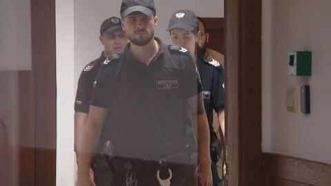 Арестите в „Ботунец“: Гледат мерките за неотклонение след акцията срещу „Калашниците“