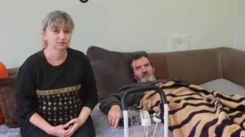 27 стъпала до свободата: Семейство пенсионери има нужда от 25 хил. евро за инвалидна рампa
