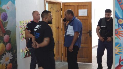 Втори тур: До балотаж стигнаха дъщерята на осъдения кмет и кандидатът на левицата в с. Бата