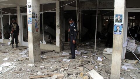 Експлозия пред съда в Исламабад, има ранени