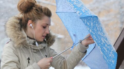 Опасно време днес - очакват се значителни валежи от дъжд и сняг