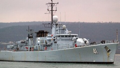 Екипаж на фрегатата „Дръзки“ се включи в операцията по търсене и спасяване на риболовния кораб