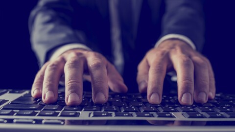 Мъж успял да хакне сайт на хотел, наемал луксозни стаи за 1 цент 