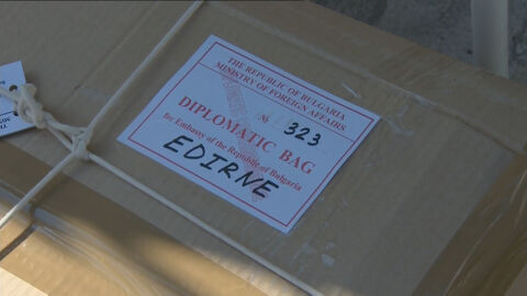 Вотът в Турция: По-малко секции, повече избиратели и риск от рекордни опашки