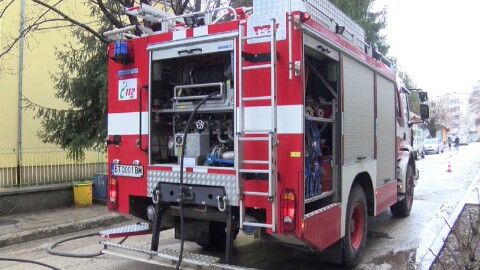 Близнаци на 1,5 г. загинаха в пожар в къща във врачанското село Липница