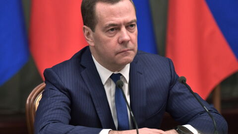 Снимка: Медведев: Берлин заслужава да бъде нанесен удар по всичките му заводи за военна техника, предназначена за Киев