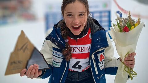 Снимка: Успех, Малена! Българската сноубордистка ще бъде оперирана днес! (ВИДЕО)
