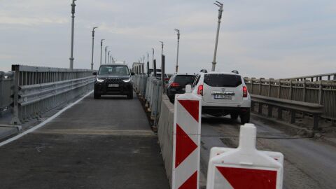 Отвориха Дунав мост за леки коли