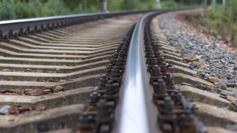 Ураганен вятър спря влаковете по Подбалканската линия между Гурково и Твърдица