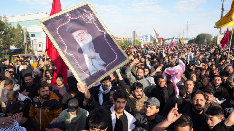 Ирак обяви днес тридневен траур след смъртта на иранския аятолах Али Хаменей 