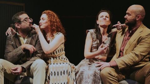 „Канкун“: Кинцуги върху брака, или как пукнатините започват да блестят