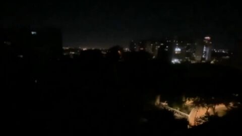 Ескалация в Ирак: Експлозии, енергиен срив, цялата държава е в пълен мрак 