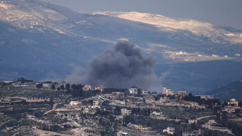 Израел удари магистралата към летището на Бейрут: Трима загинали, шестима ранени