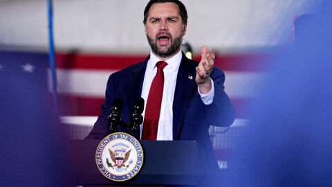 АФП: С поглед към изборите през 2028 г., Джей Ди Ванс върви по тънко въже относно Иран