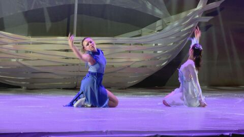 Бургаската опера стана ледена сцена за поезията на Христо Фотев