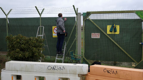 Великобритания обвини двама мъже в шпионаж в полза на Иран срещу еврейски обекти