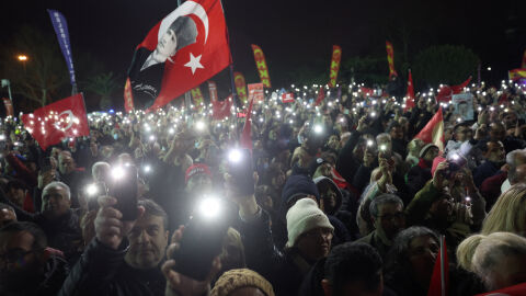 Напрежение и протести: Една година от ареста на Екрем Имамоглу 