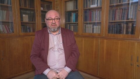 „Инфекцията тръгва от гърдите и обхваща цялото тяло“: Лекар с детайли за смъртта след филър