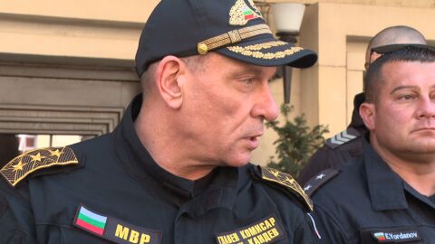 Акция на МВР за изборите: Открити са тетрадки с имена и ЕГН-та, на един от адресите са намерени над 25 000 евро 