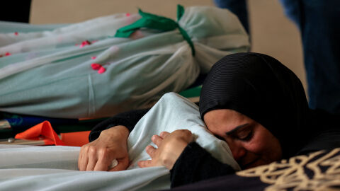 Колко човешки живота струва войната в Близкия изток? (СНИМКИ)