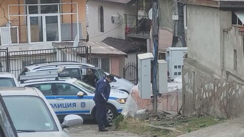 Акция в Кърджали срещи купения вот: Трима задържани със списъци с имена, телефони и 15 000 евро