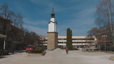 „За“ и „Против“: 51% от българите предпочитат постоянно лятно часово време