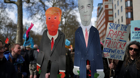 Хиляди протестиращи се събраха в Лондон срещу крайната десница