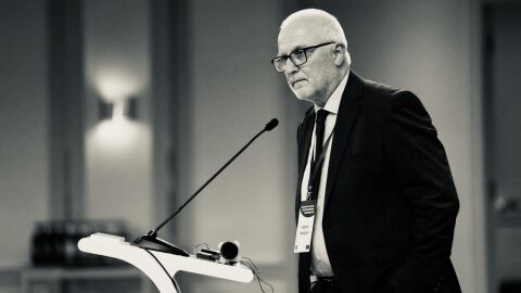 Почина главният секретар на Конституционния съд Валентин Георгиев