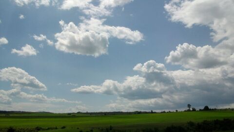 Слънце, дъжд, вятър: Какво време ни очаква до 16 април?