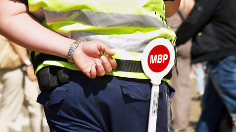 Акция в "Пътна полиция"-Хасково, има задържани служители