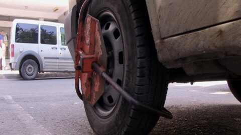 Служител е пребит, след като втори ден поставя скоби на едни и същи коли в Монтана 