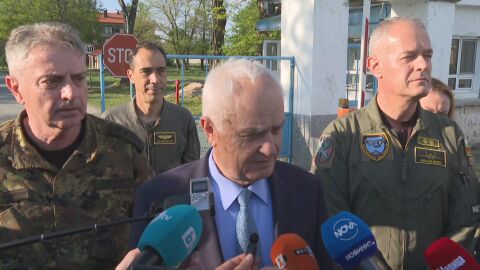 Снимка: Атанас Запрянов за скандала с F-16: Проблемът със самолета е хардуерен, а не софтуерен