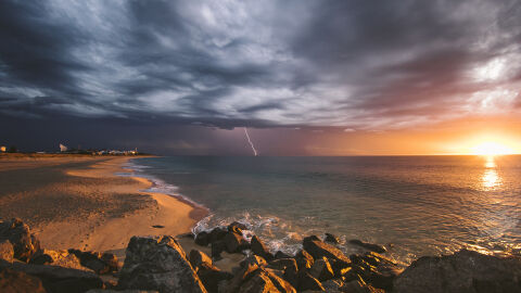Дъжд и гръмотевици, започва и захлаждане в сряда – 29 април
