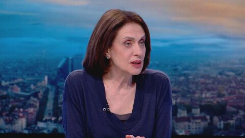 Снимка: Надежда Нейнски: 9 май в Русия се превърна в повод за дрънкане на оръжие и показване на военна мощ