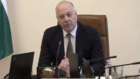 Снимка: Премиерът: Провеждането на референдум за еврото е „конституционно недопустимо“, поели сме ангажимент