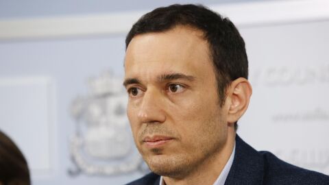 "Какво още трябва да се случи? Да изгори човек?": Васил Терзиев иска незабавно охрана за кмета на Бистрица