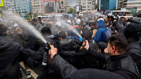 Манифестации, стачки и сблъсъци: Светът отбелязва Международния ден на труда