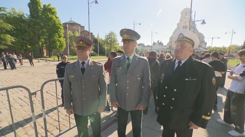 Командирите на армията на 6 май: Българското небе и море са сигурни