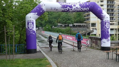 В очакване на Giro d'Italia: Стотици велосипедисти вече са по улиците на Велико Търново 
